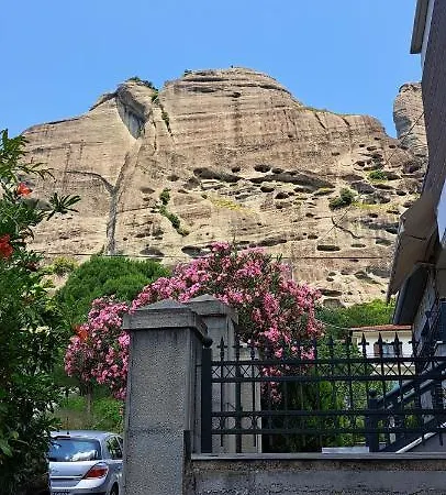 Luis Relaxing House At Meteora Apartment